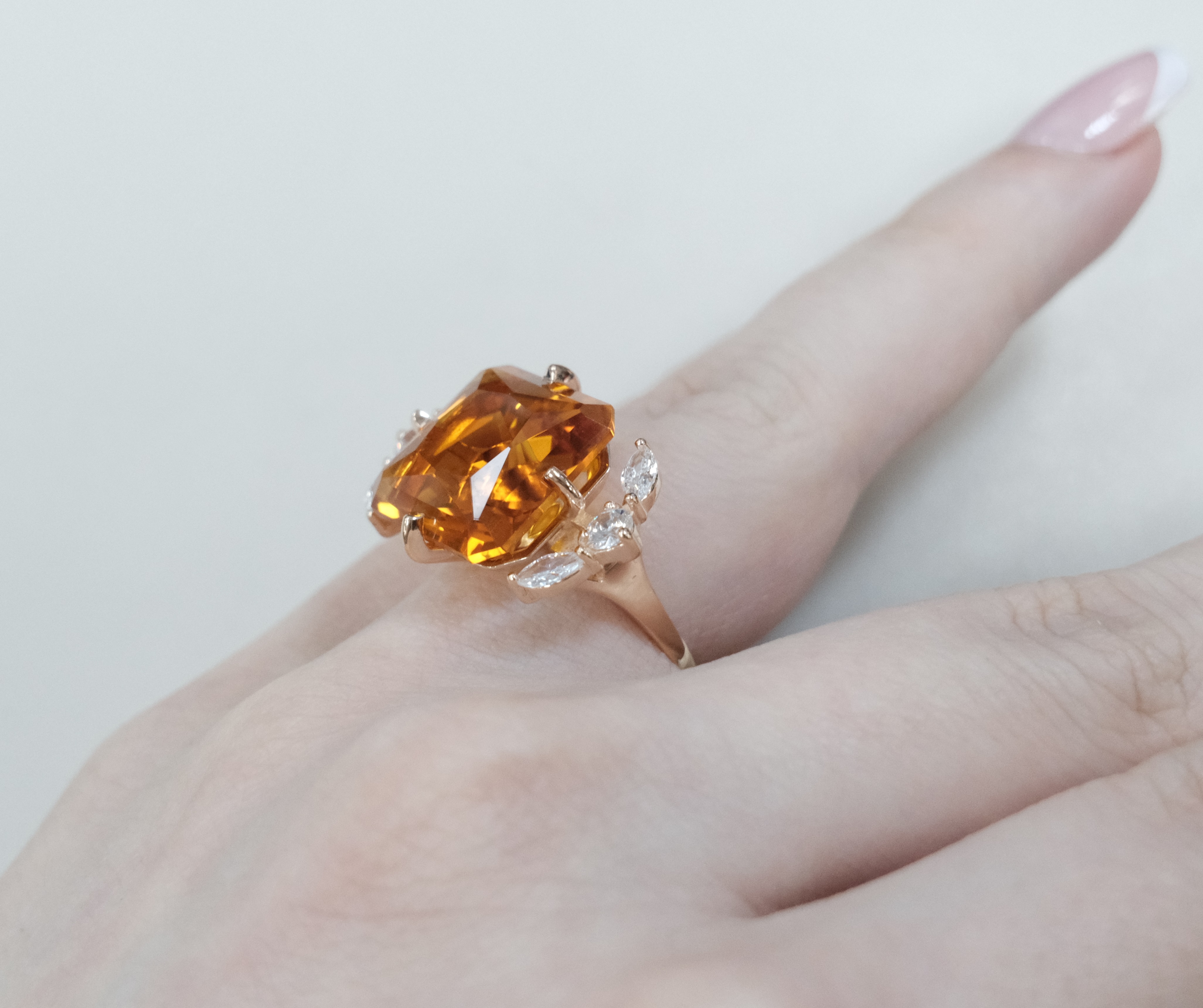 Серебряное кольцо с цитрином